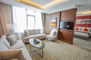 Junior Suite | Living area