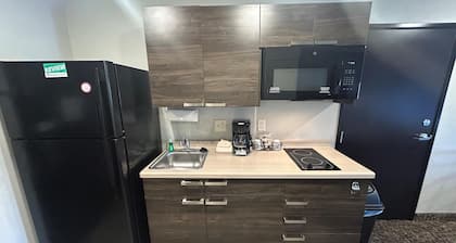 Executive Residency by Best Western Medford