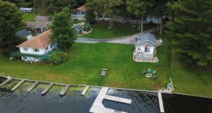 BEECH - Grace Landing Cottages With Stunning Sunsets Over Hamlin Lake