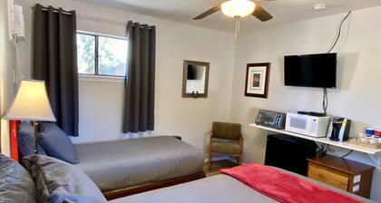 #6 Casita Geronimo at the Catwalk, 1 BdRm Casita Kitchentte