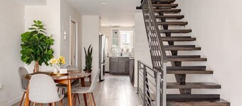 LUX, Newly Renovated Greys Ferry Home and PATIO --15 Mins from Attractions!