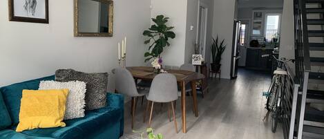 تلفزيون ذكي، كُتُب