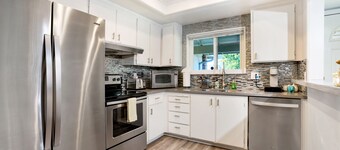 Why stay in a Hotel? Gorgeous & Serene 4BR City Escape in San Jose, CA