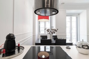 Dining - Sumac Apartment, Wifi, Lisbon !new! (Lisboa)