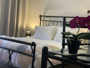 2 chambres, fer et planche à repasser, Wi-Fi, draps fournis