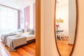 2 bedrooms, desk, iron/ironing board, Internet