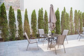 Căn hộ Deluxe | Hiên