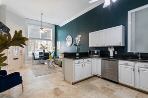 Interior - 20% OFF Monthly | 10% OFF Weekly-Modern Condo Steps to St. Charles Ave & Close to FQ (New Orleans)