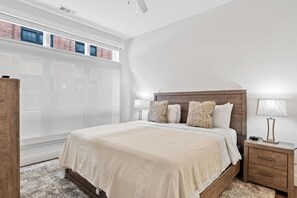 1 soverom, strykejern/-brett, wi-fi (inkludert) og sengetøy