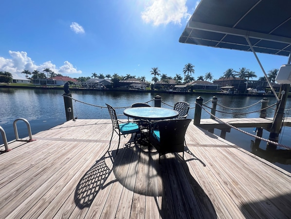Outdoor dining