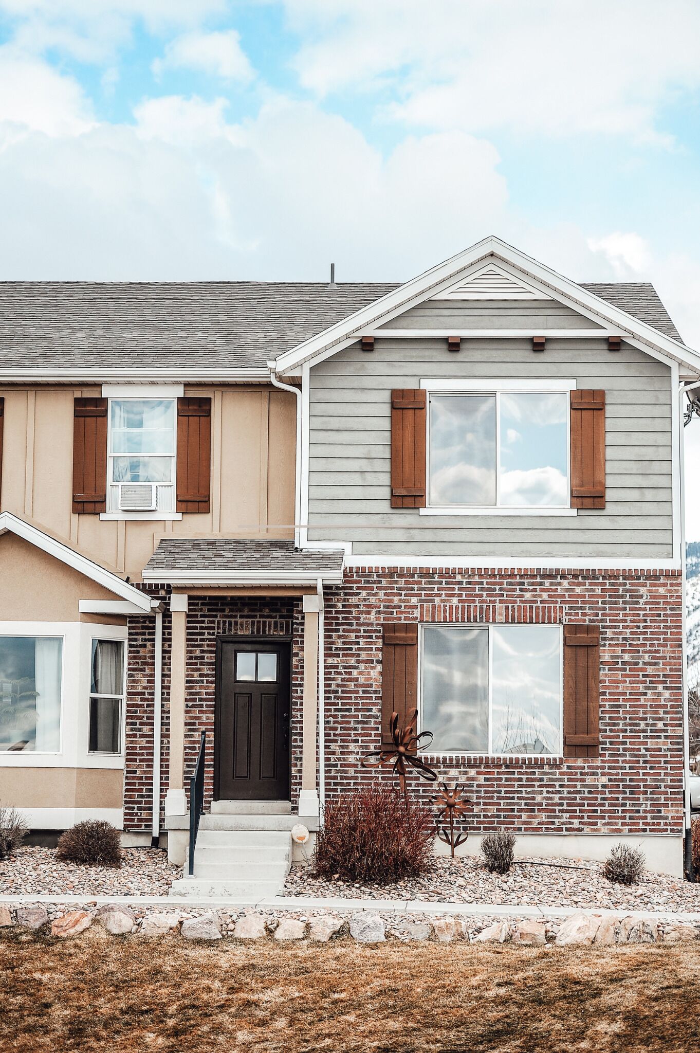 Charming Home North Logan 3BD/2.5BA Sleeps 6