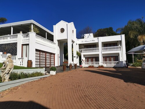 Erasmus Manor Guest House