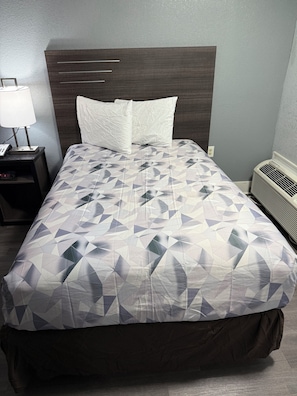 Standard Room, 2 Queen Beds, Non Smoking | 1 bedroom, pillowtop beds, desk, laptop workspace