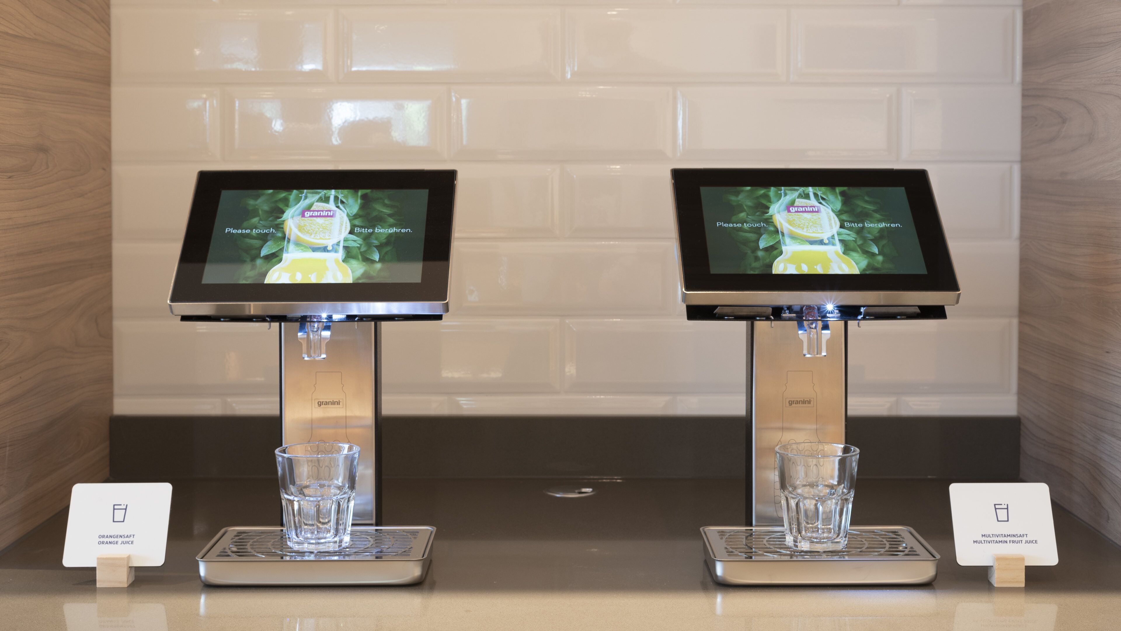 Photo - Holiday Inn Express Düsseldorf – Hauptbahnhof by IHG