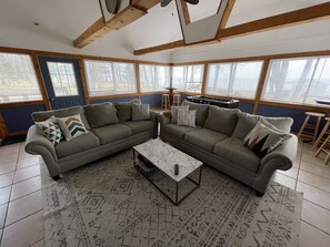 TV connectée, cheminée