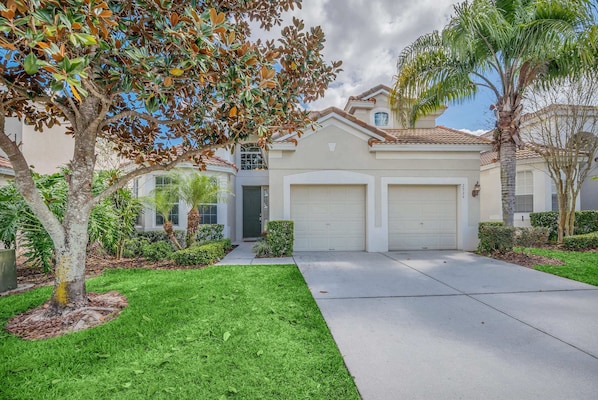 Exterior - Stunning Home With Great Pool Area, 5 Miles From Disney! CDC Standards #5wh524 (Kissimmee)
