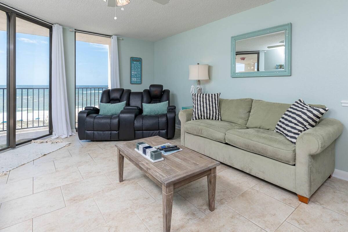 Condo, 2 Bedrooms | Living room | 36-inch TV with digital channels