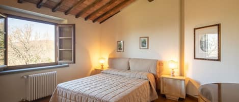 7 Schlafzimmer, Bügeleisen/Bügelbrett, WLAN, Bettwäsche