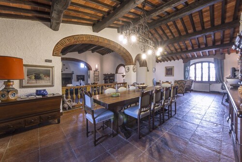 Villa Radda by MMega