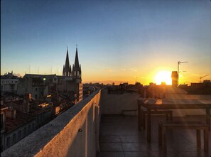 Outdoor dining - Very pleasant T2 - Ultra Bright / Roof Terrace - City Center (Marseille)