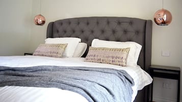 2 chambres, fer et planche Ă  repasser, Wi-Fi, draps fournis