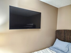2 chambres, fer et planche à repasser, accès au Wi-Fi (inclus)