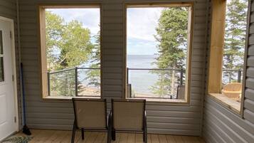 Vue depuis lâhĂ©bergement