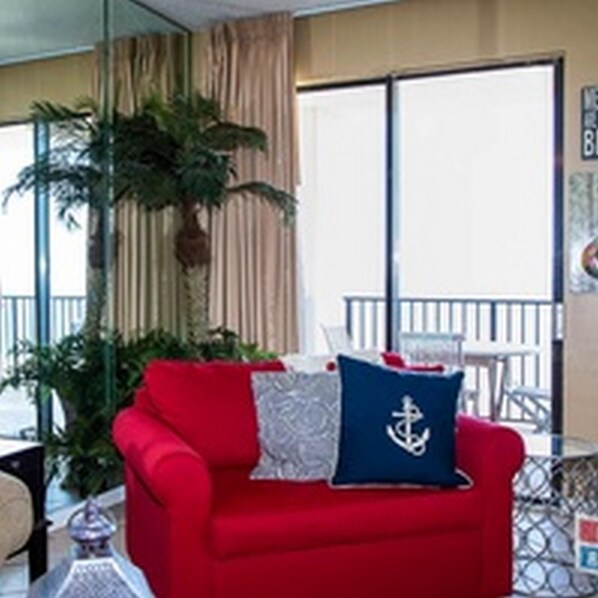 Living room - Phoenix East by Brett Robinson Vacations (Orange Beach)