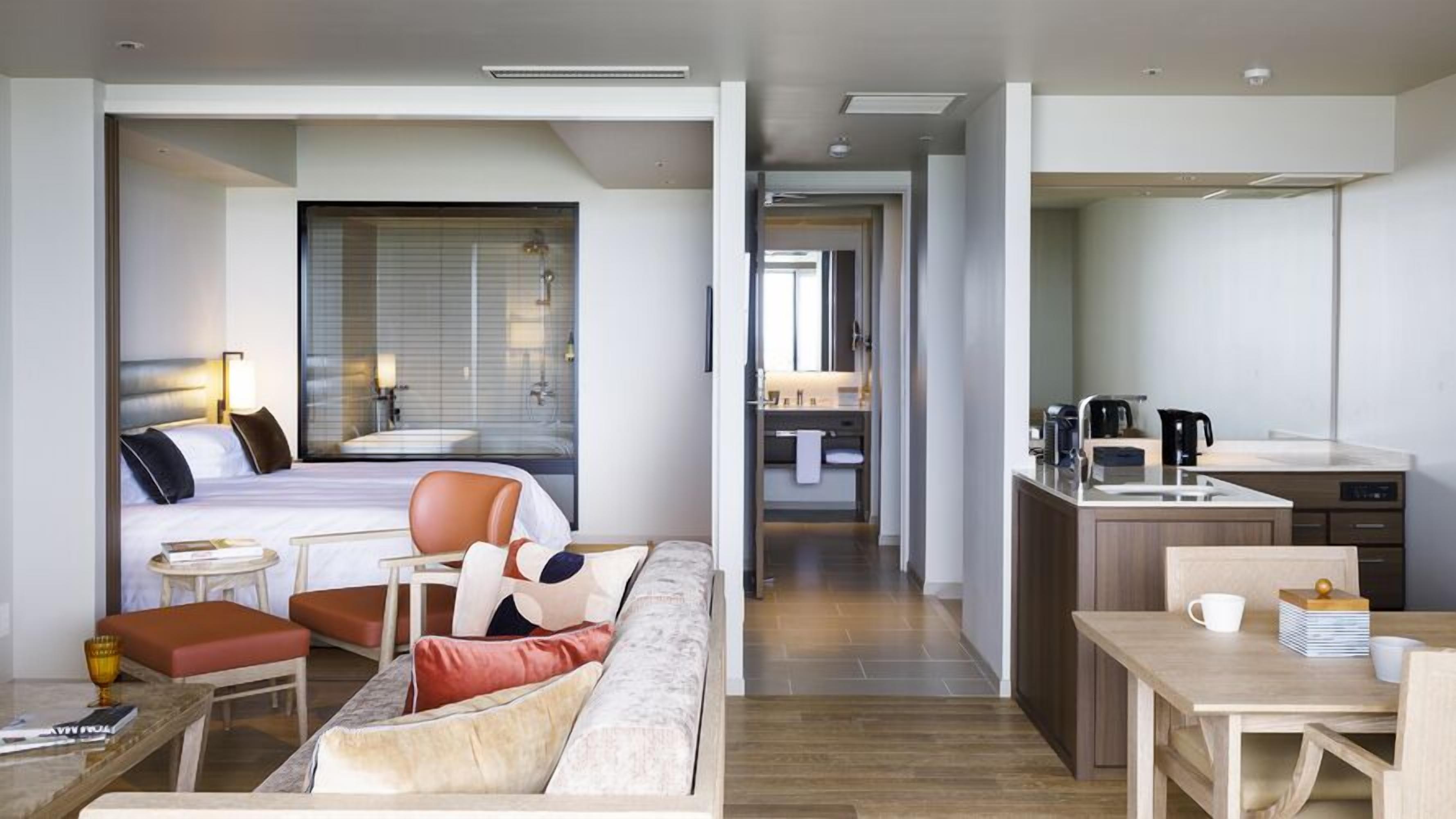 In-room safe, blackout curtains, iron/ironing board, free WiFi