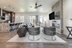 スマートテレビ、暖炉