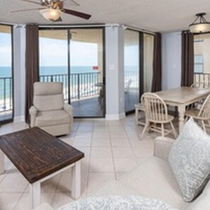 Condo, 3 Bedrooms | Living room | 36-inch TV with digital channels