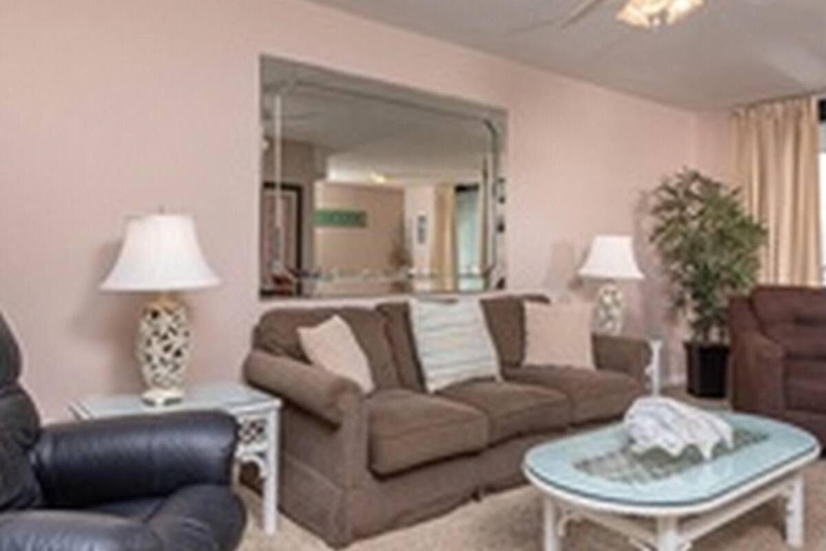 Condo, 1 Bedroom | Living room | 36-inch TV with digital channels