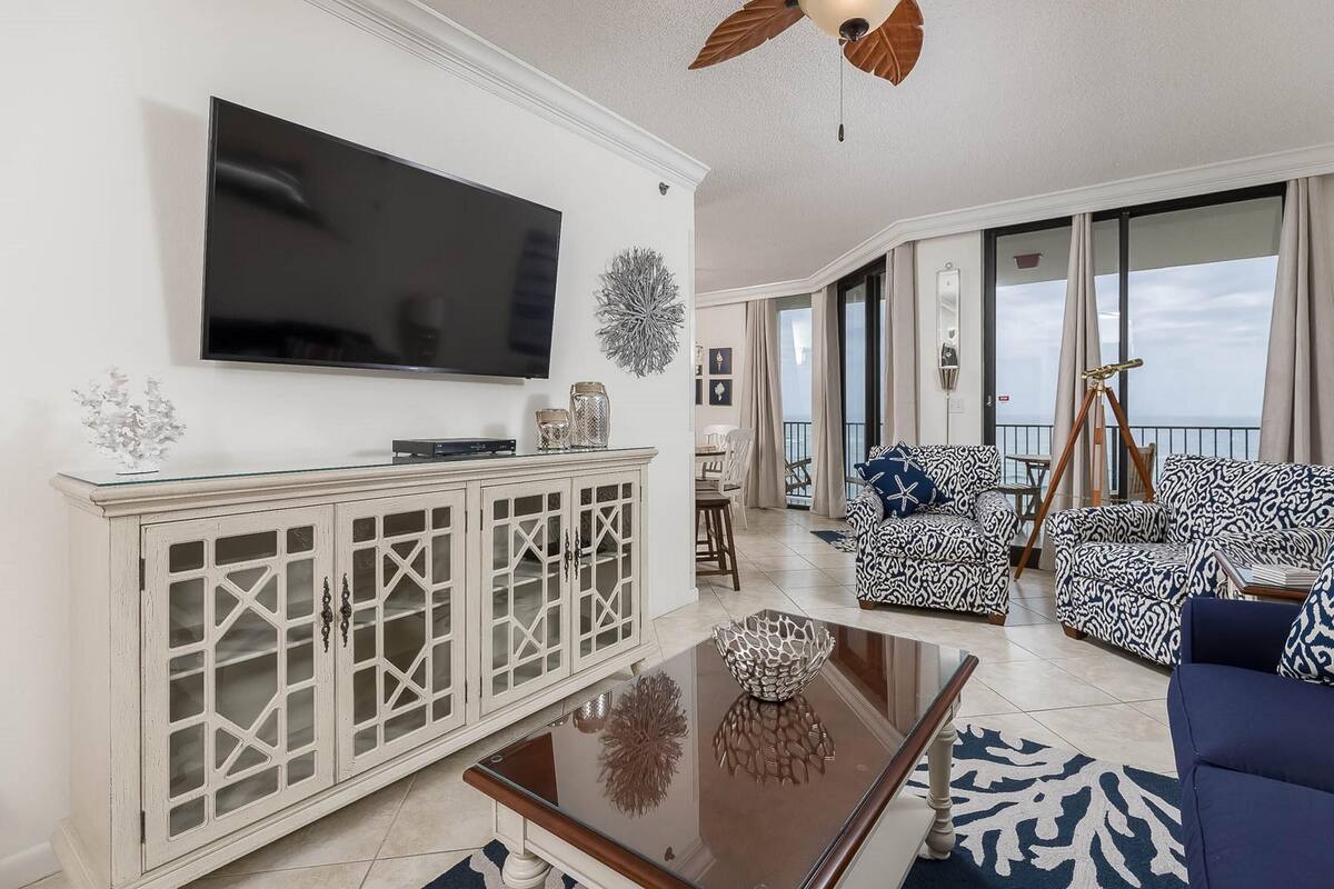 Appartement, 1 slaapkamer | Woonkamer | Een 36-inch televisie met digitale zenders