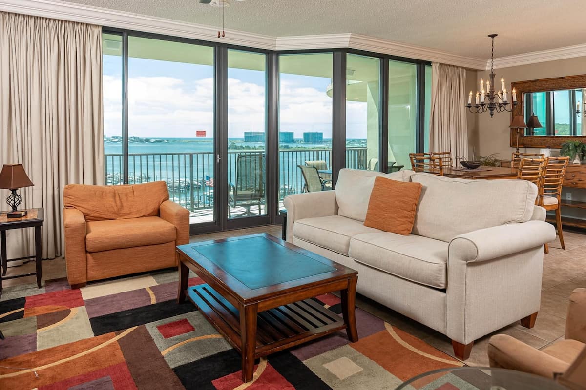 Condo, 2 Bedrooms | Living room | 36-inch TV with digital channels