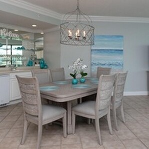 Condo, 3 Bedrooms | Private kitchen