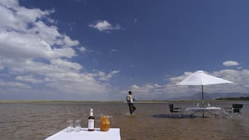 Couples’ dining