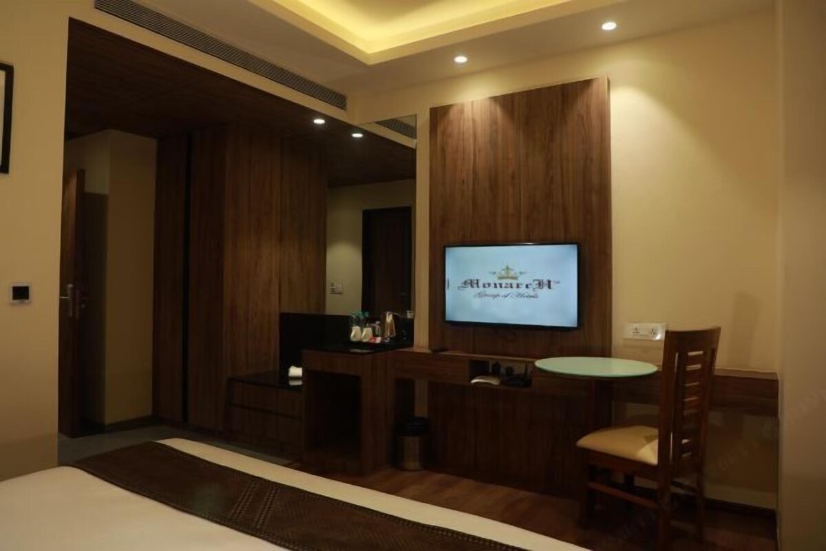 办公桌、笔记本电脑工作区、隔音、免费 WiFi