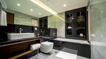 Suite Room | Bathroom | Shower, rainfall showerhead, free toiletries, soap