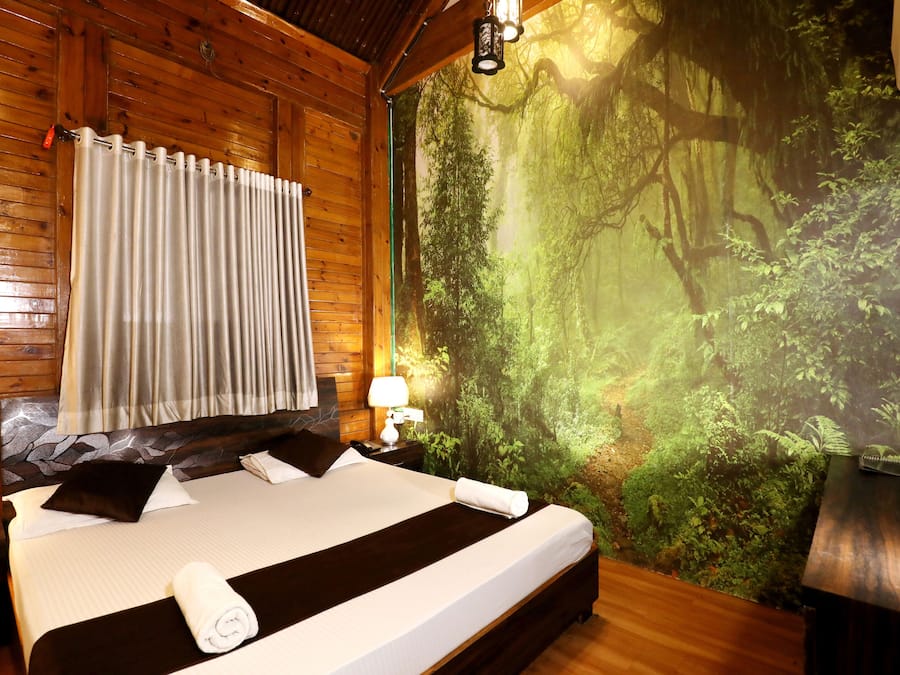 Deluxe-Doppelzimmer | Individuell dekoriert, individuell eingerichtet, Schreibtisch