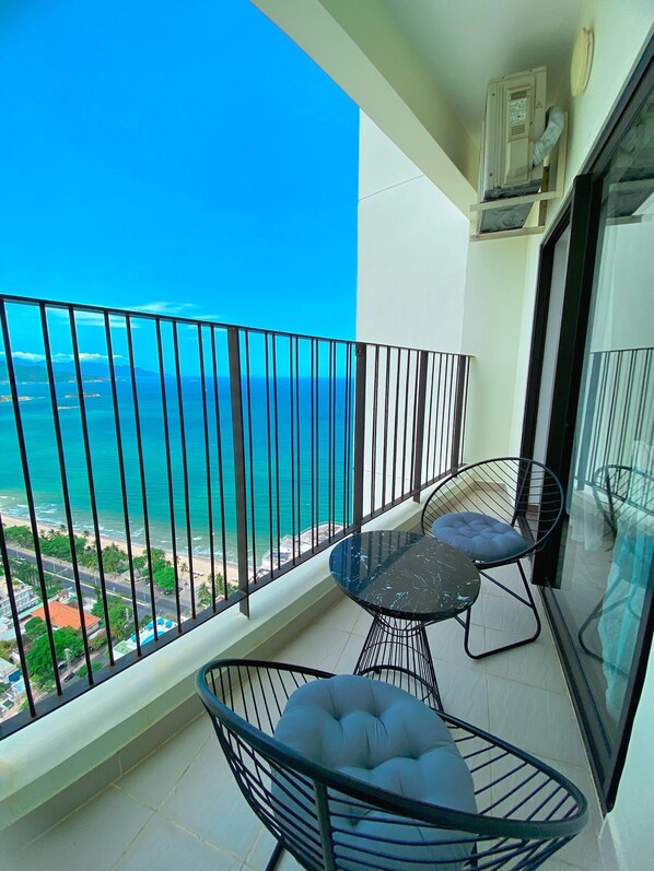 Luxury Apartment | Beach/ocean view