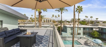 Large studio rooftop in poolside