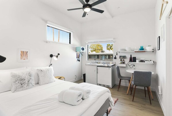 Iron/ironing board, travel cot, WiFi, bed sheets
