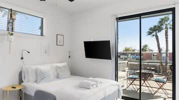 Iron/ironing board, travel crib, WiFi, bed sheets