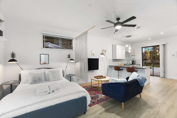 Iron/ironing board, travel crib, WiFi, bed sheets