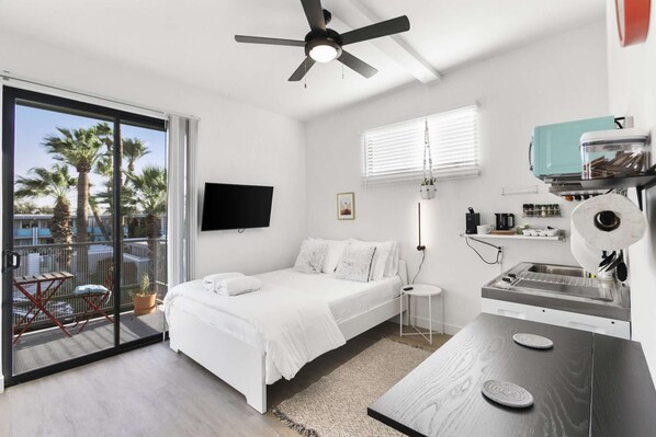 Iron/ironing board, travel crib, WiFi, bed sheets