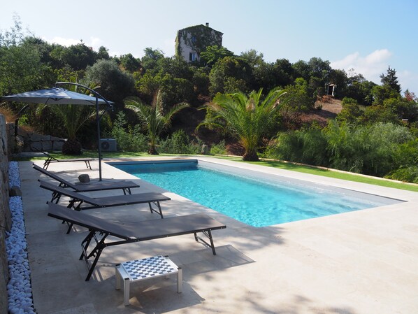 Piscine extérieure, piscine chauffée