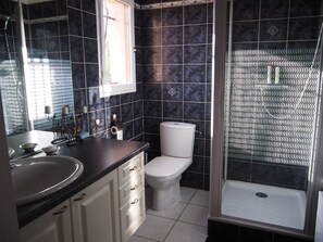 Hair dryer, towels, soap, shampoo