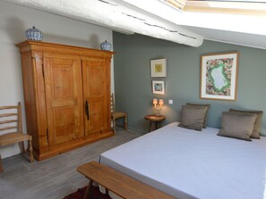 2 bedrooms, free WiFi - Charming apartment in Mèze, private terrace (Mèze)