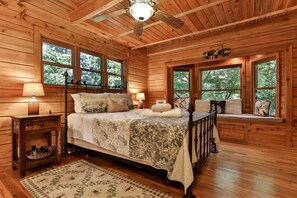 2 bedrooms, iron/ironing board, free WiFi, bed sheets - Liberty Lookout | Ellijay, GA (Ellijay)