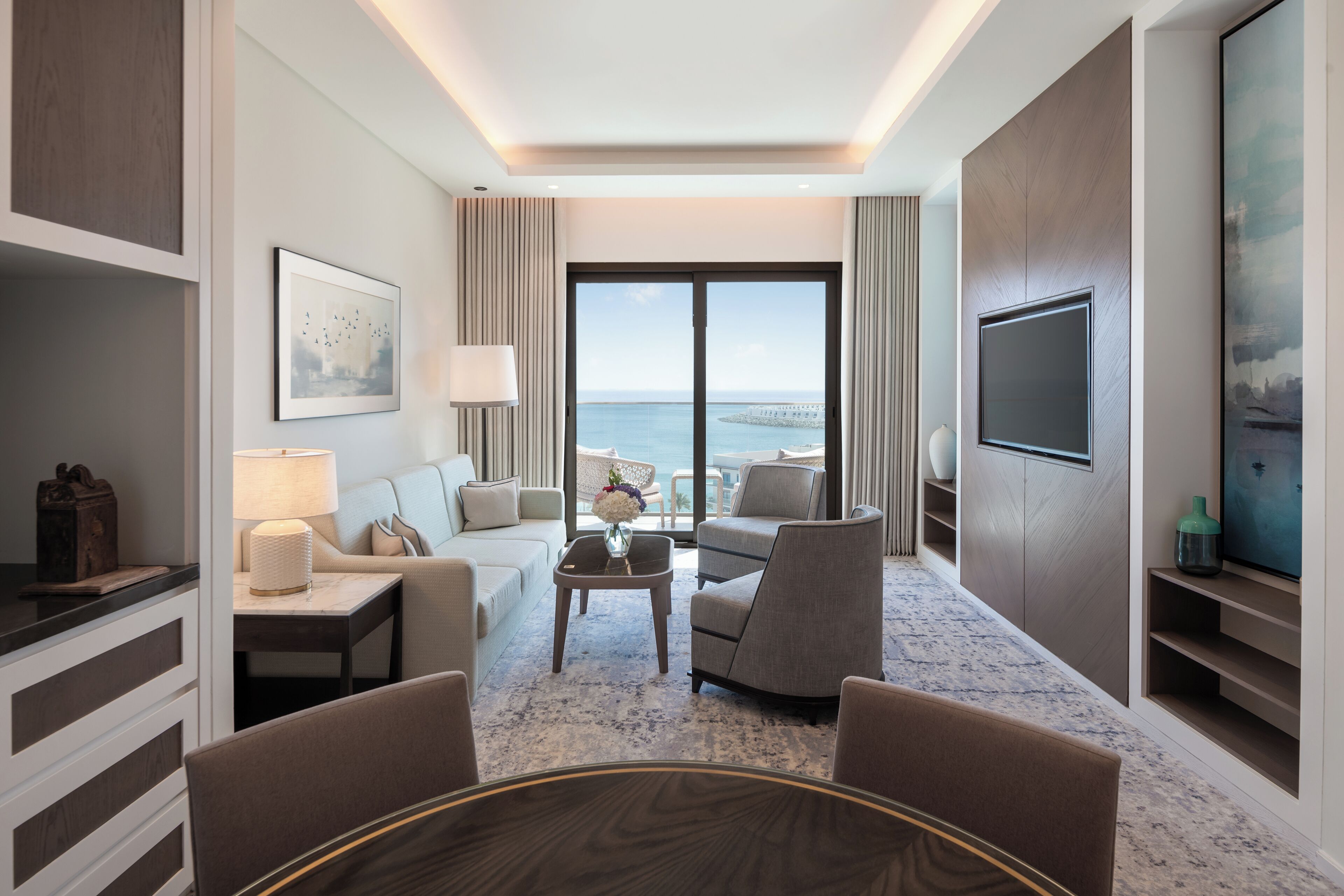 executive suite, 2 bedrooms, ocean view | living area | flat-screen tv